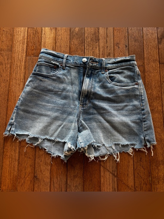 American Eagle Outfitters Pants - Womens American Eagle Highest Rise 90's Boyfriend Shorts size 6